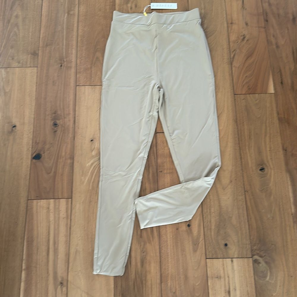 MESHKI Tilly High Waisted Legging Color Almond NEW with tag